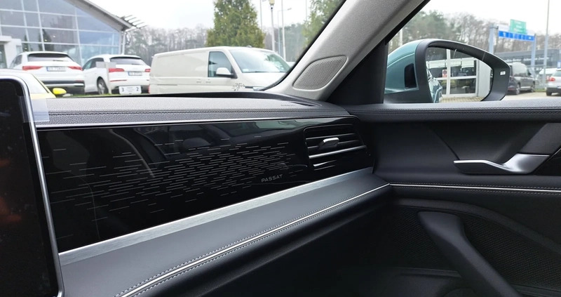 Volkswagen Passat cena 192900 przebieg: 10, rok produkcji 2024 z Łomża małe 529